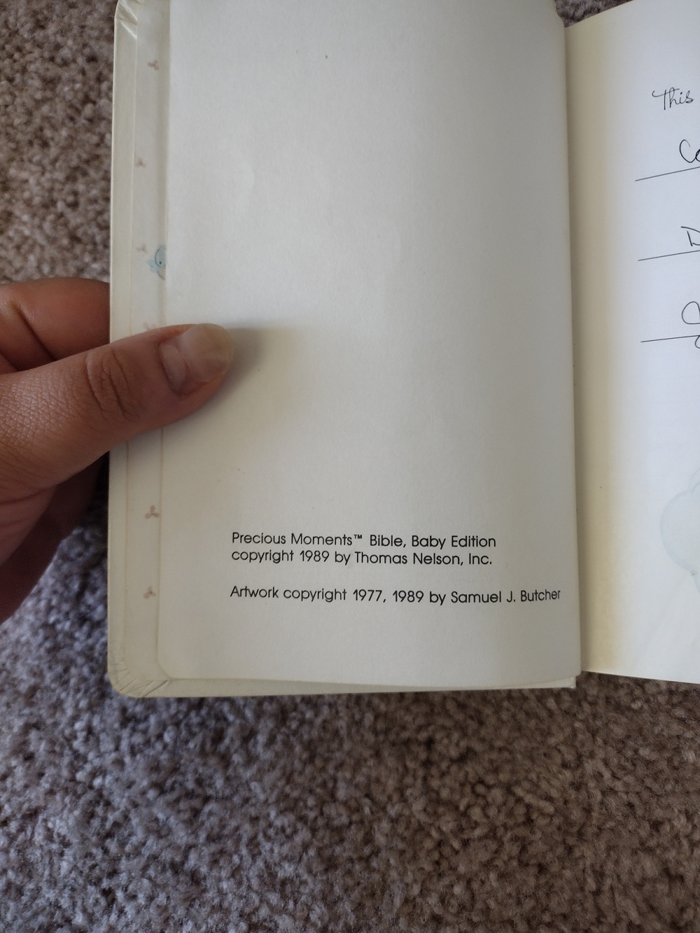 Vintage 1980's Precious Moments Bible - White Illustrated Cover - Picture 5 of 16